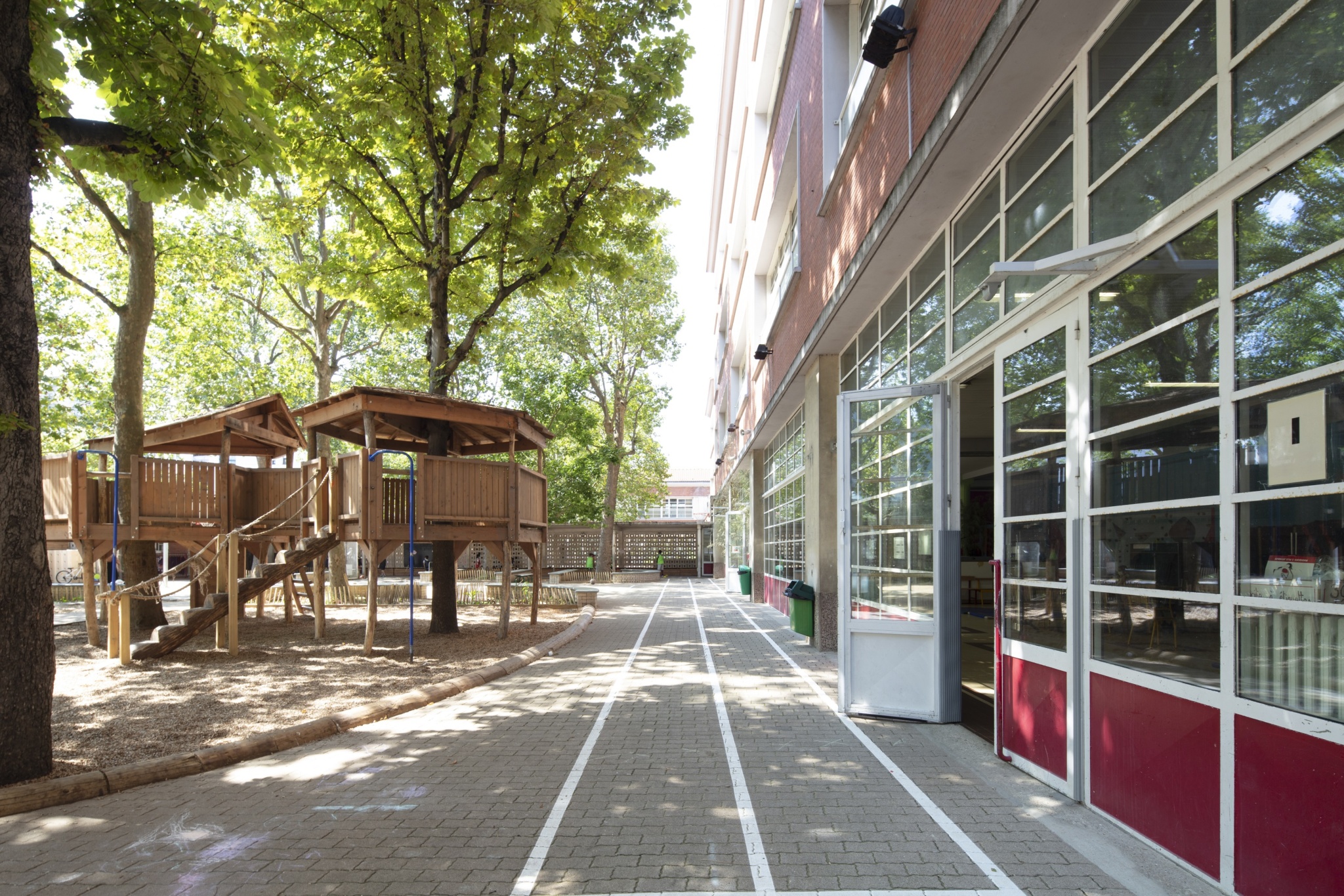 Cour de l'école Jeanne d'Arc