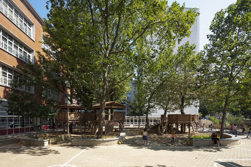 Cour de l'école Jeanne d'Arc