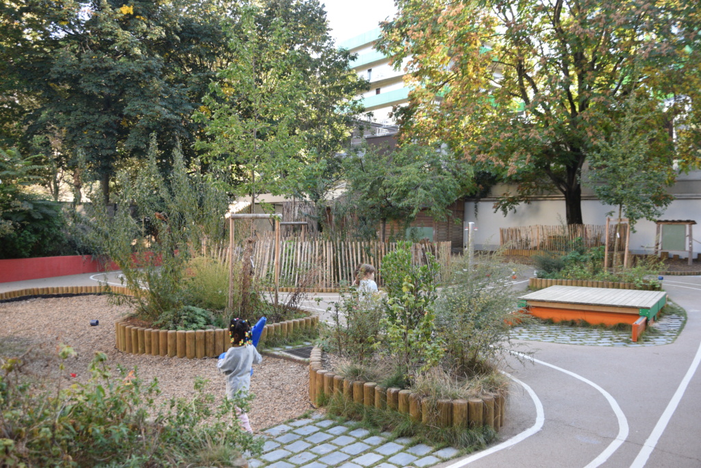 Les îlots plantés délimitent les espaces
