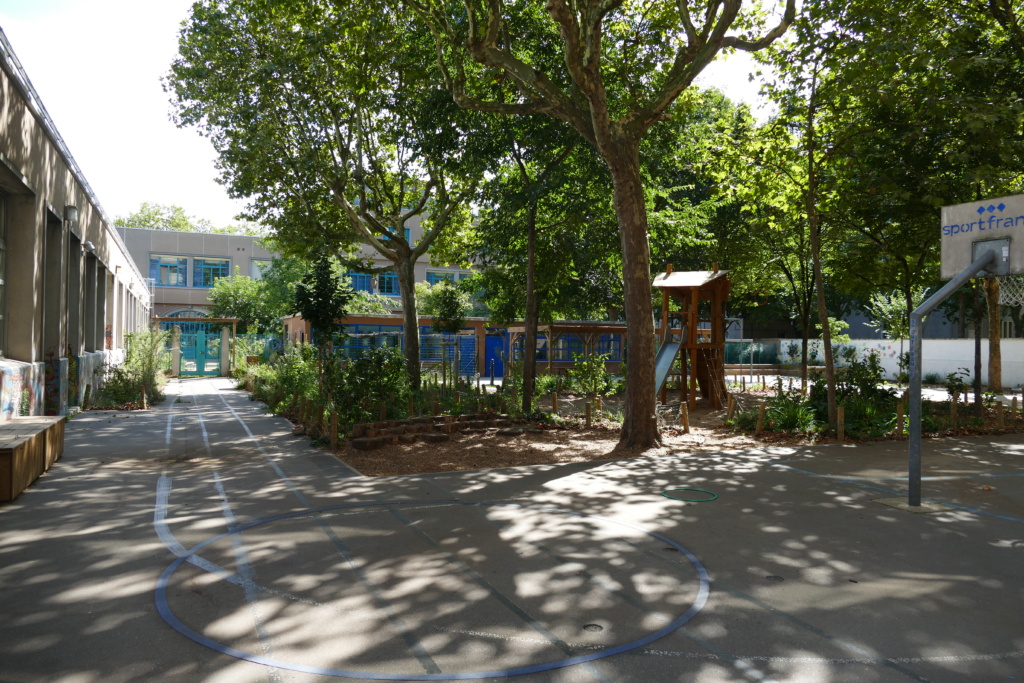 Une clairière centrale a été créée au cœur de la cour Oasis