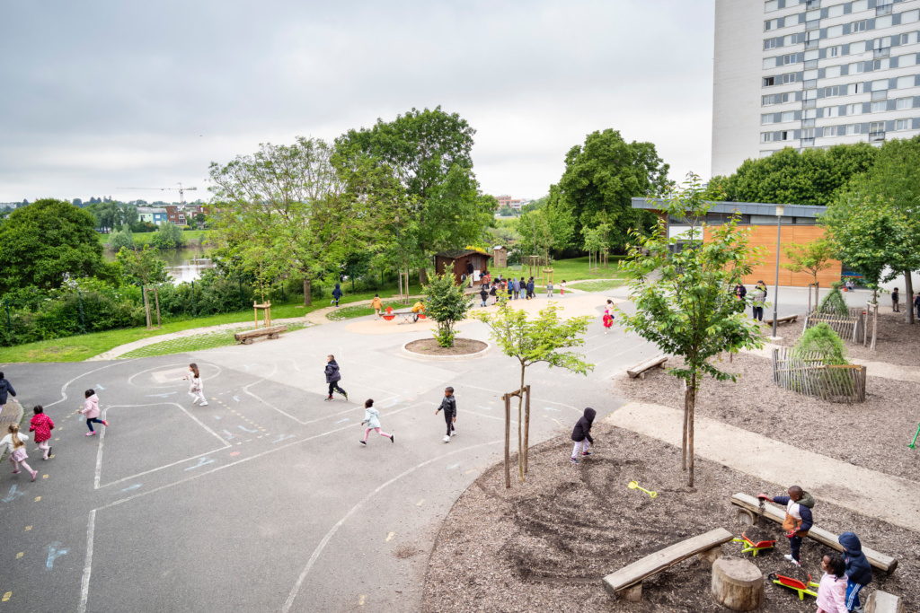 Cour de l'école maternelle Georges Duhamel