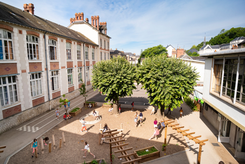 Cour de l'école élémentaire Paul Bert