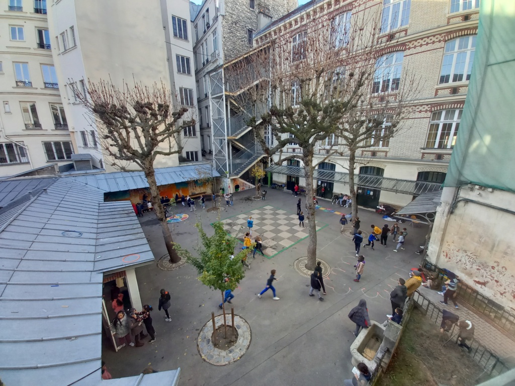 Vue générale de la cour avant travaux