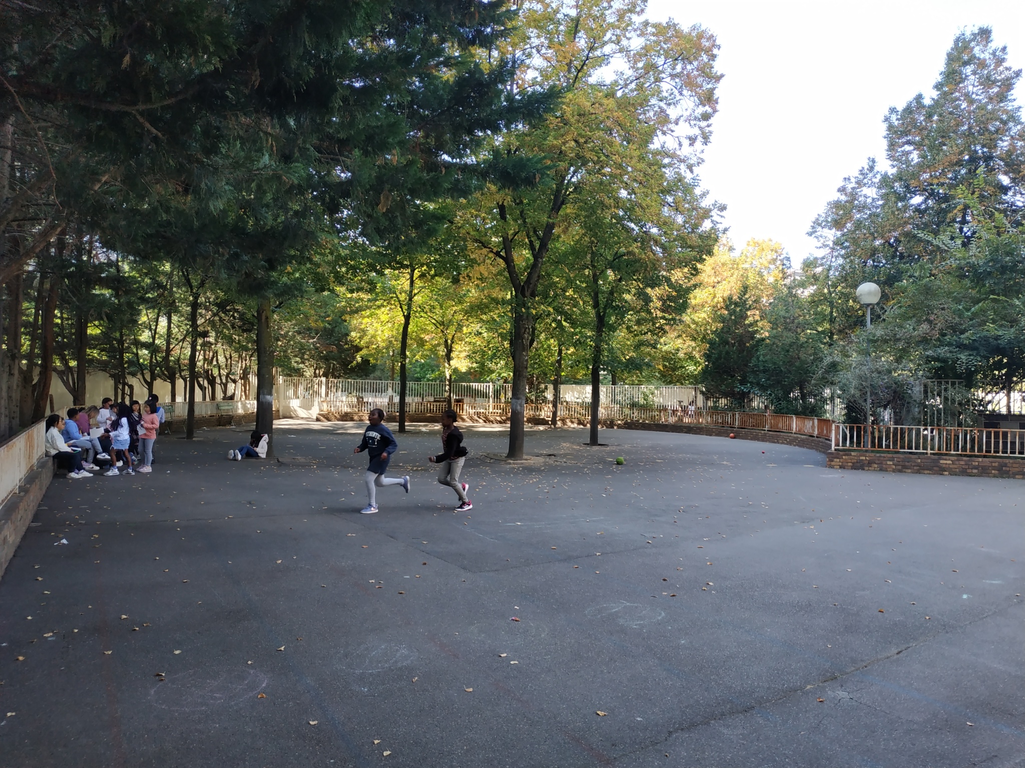 La cour B avant les travaux
