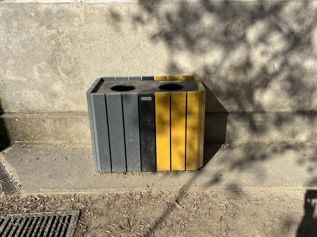 Bac de recyclage bicolore