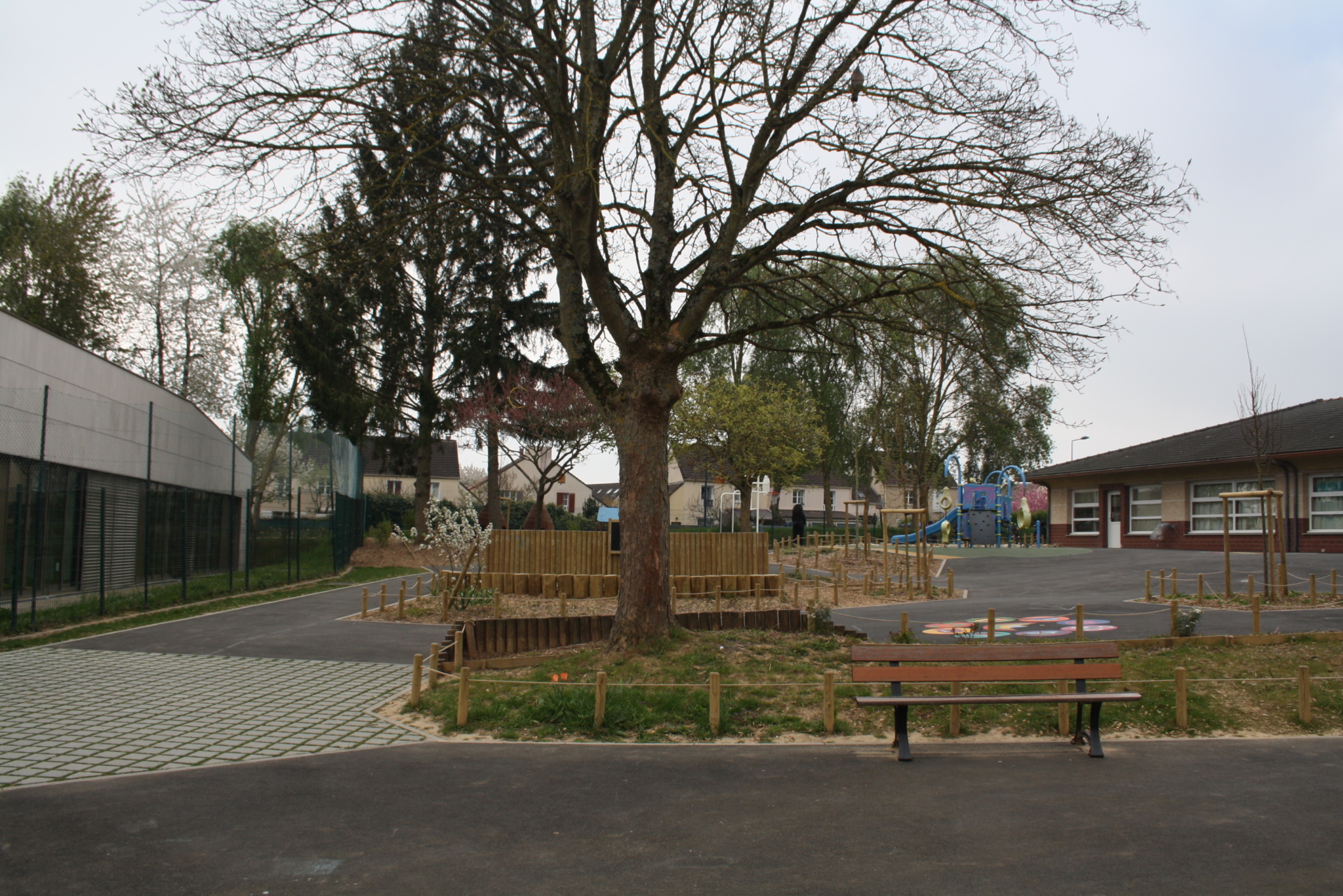 Assise et pavé enherbé 
